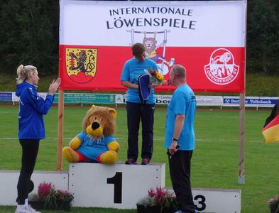Mit dem Ehrenpokal des Landrates für die Kinder- und Jugendabteilung 2017 wird in diesem Jahr der Löwenberger Sportverein e. V. - Abteilung Leichtathletik geehrt.